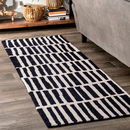 Hand Tufted Lemuel Area Rug: Black / Rectangle / 9' 6" x 13' 6"