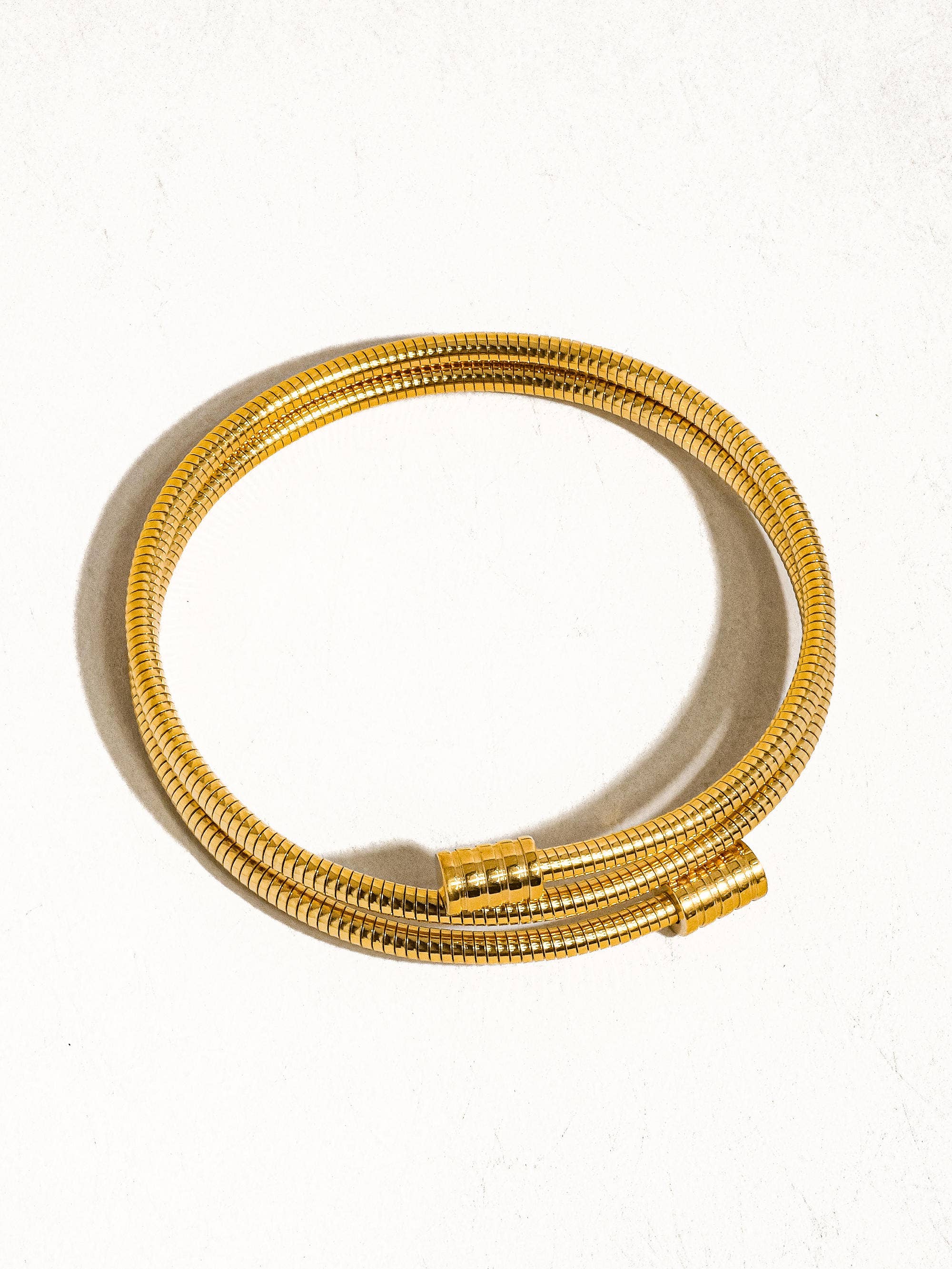 Arnell Round Snake Gold Chain Bracelet