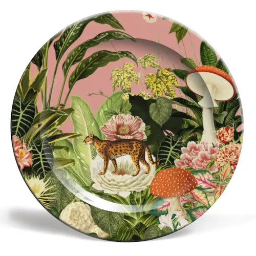Wildlife Paradise Plate - 8"