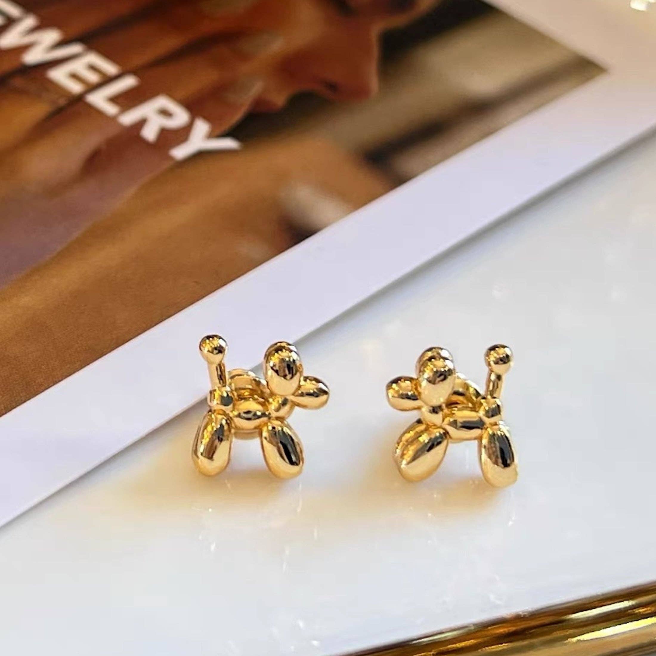 Puppy Chunky Small Studs | Gold