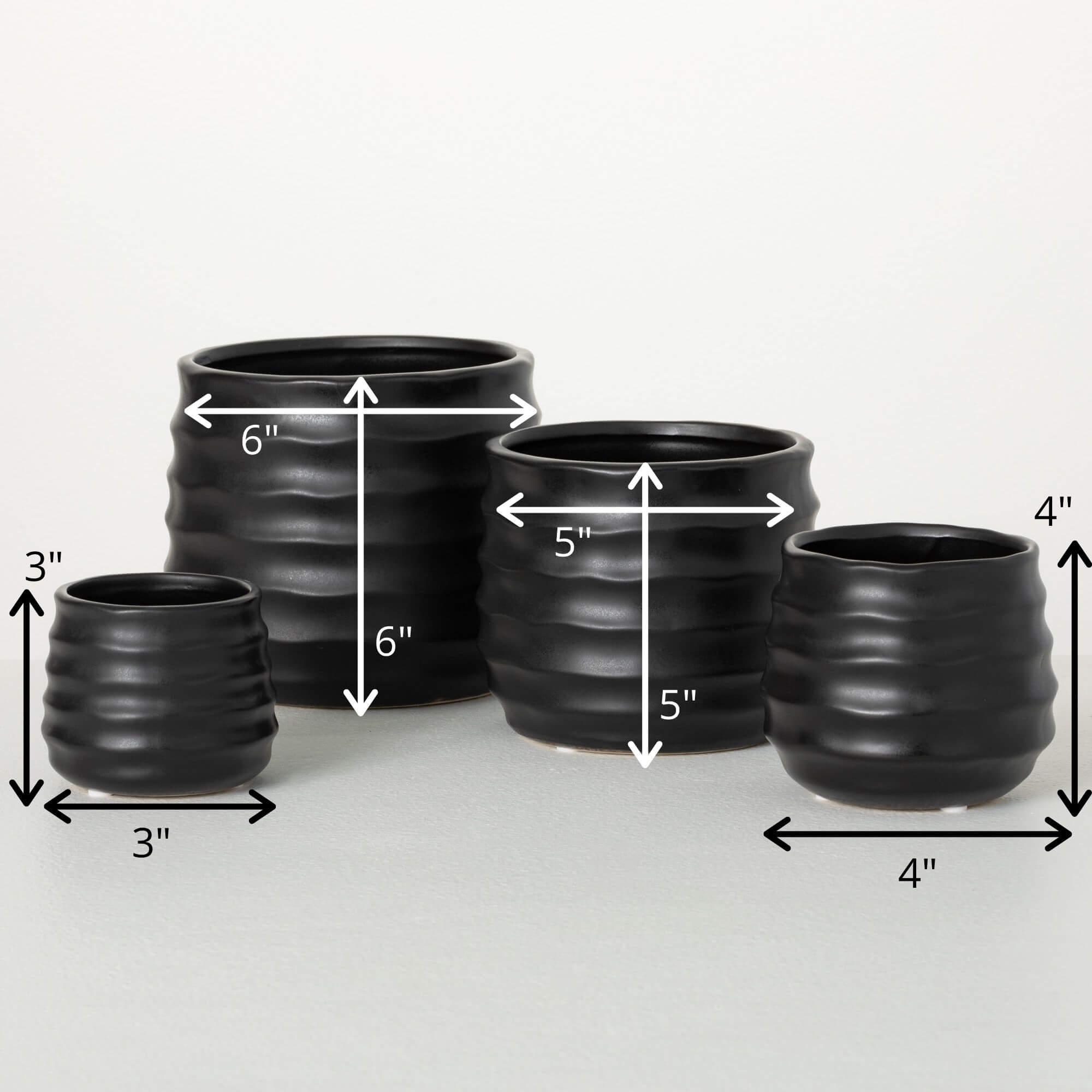 Ebony Ribbed Round Pots (4 Size Options)