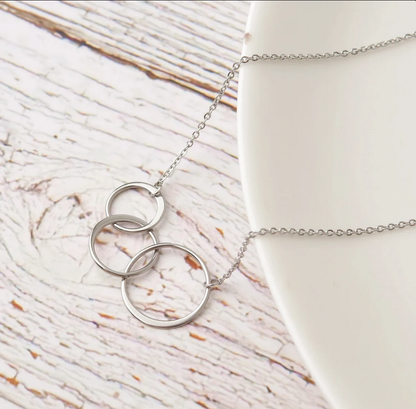 Precious Grandma Ring Necklace: Silver