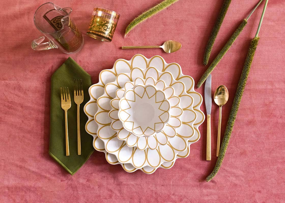 Deco Gold Scallop Platter