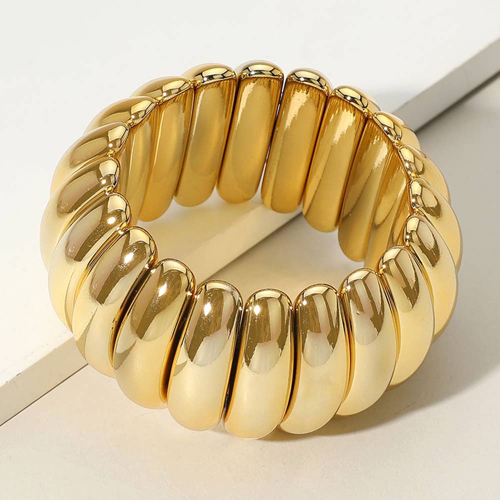 Wide Metal Ribbed Stretch Bracelet | Yellow Gold